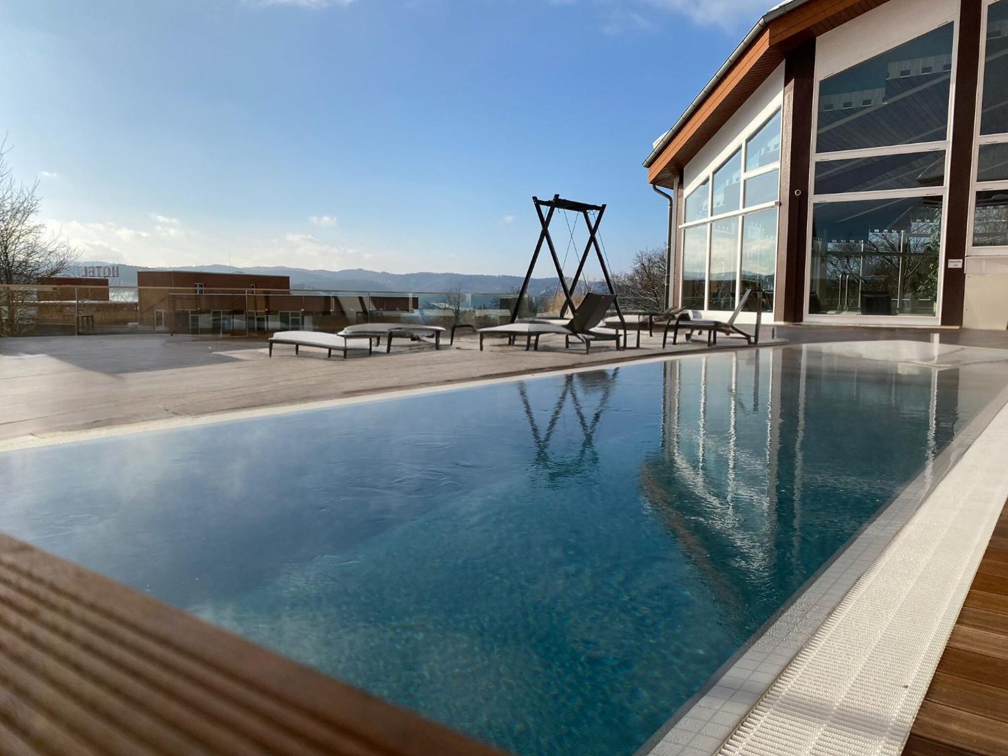 Hotel Pergola Im Goebels Hotel Rodenberg روتنبرغ ان در فل المظهر الخارجي الصورة